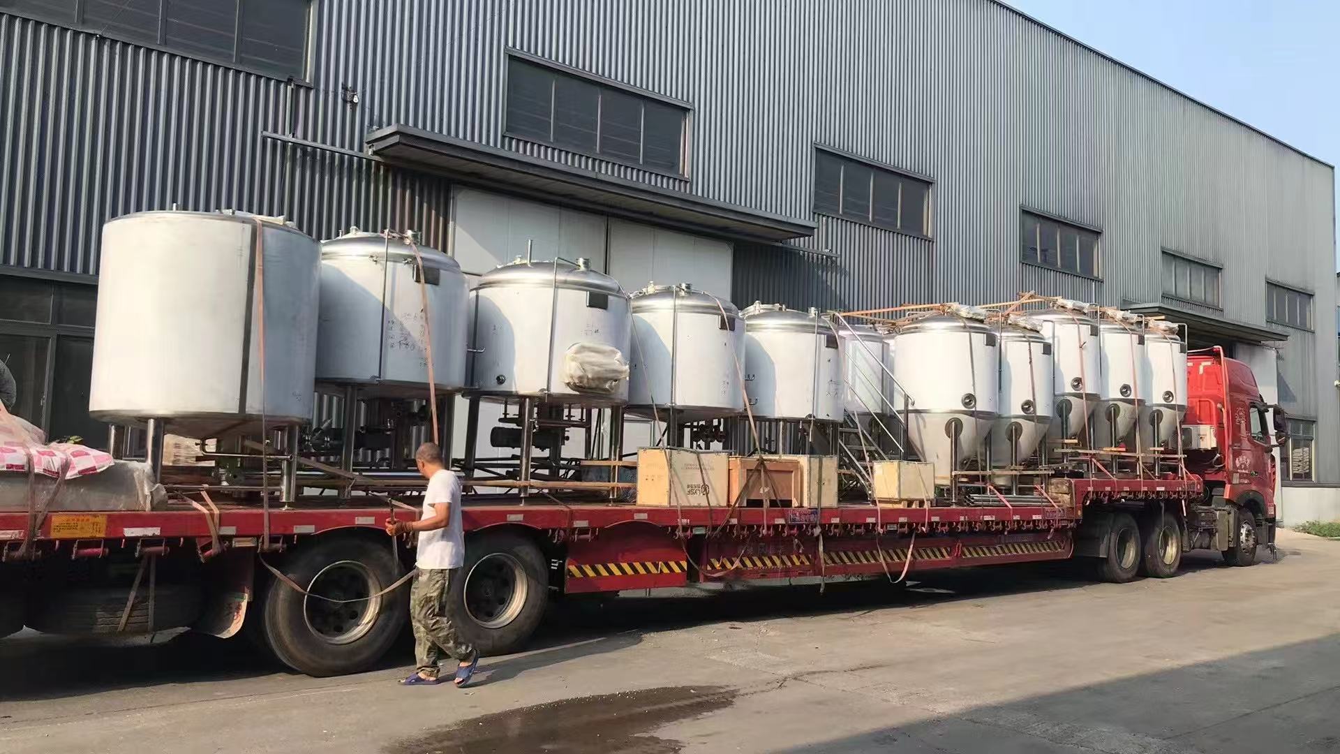 乌伊岭精酿啤酒设备厂—精酿啤酒设备制造：传承工艺与创新科技的交融